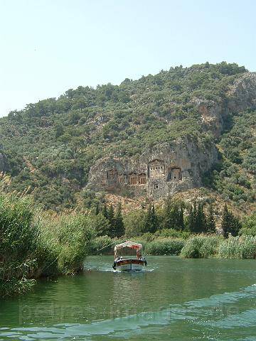 189 boat trip_tombs.JPG